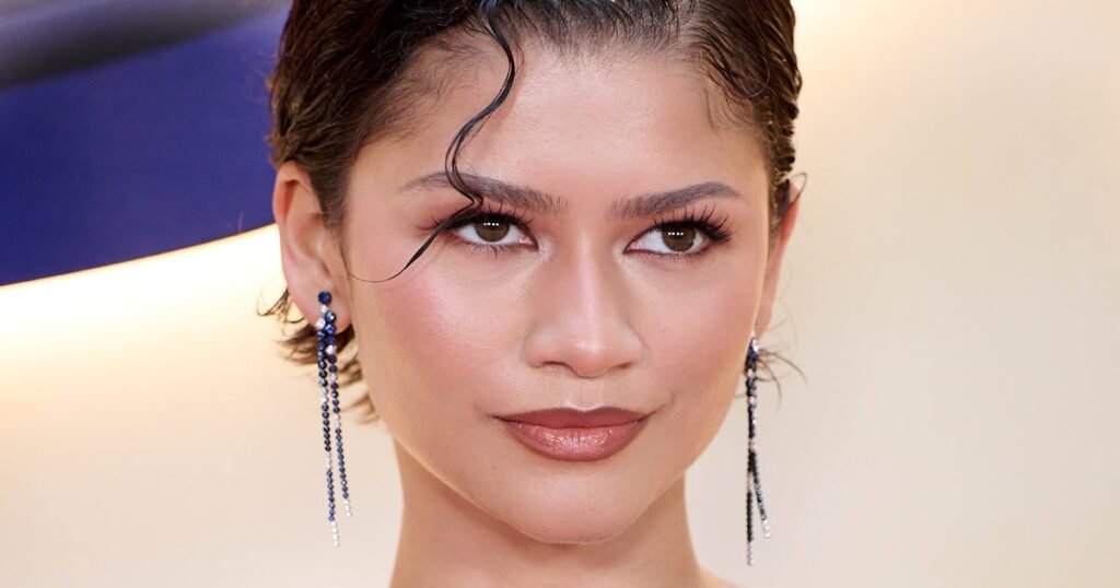 Zendaya’s Ladylike Coif Is Such A Sophisticated Way To Style A Bixie Zendaya’s Ladylike Coif Is Such A Sophisticated Way To Style A Bixie