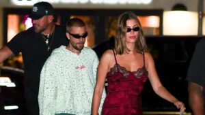 Hailey Bieber and Justin Bieber Stick to Their Opposites Attract Couple Style Hailey Bieber and Justin Bieber Stick to Their Opposites Attract Couple Style