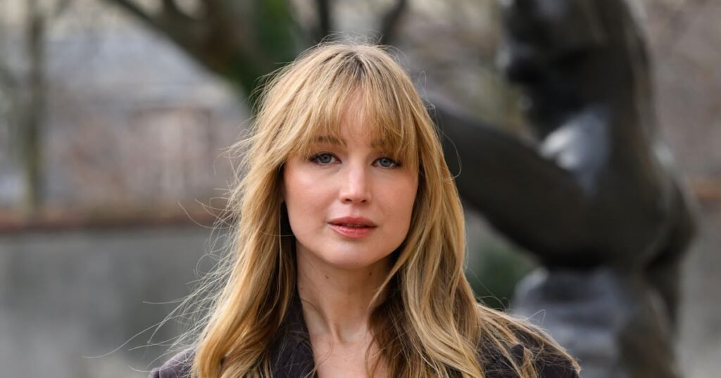 Jennifer Lawrence Is Brunette For The First Time In Years