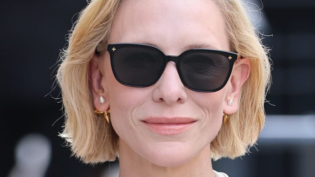 Summer’s Hottest Chop The Scandi Bob, As Seen on Celebrities Summer’s Hottest Chop The Scandi Bob, As Seen on Celebrities
