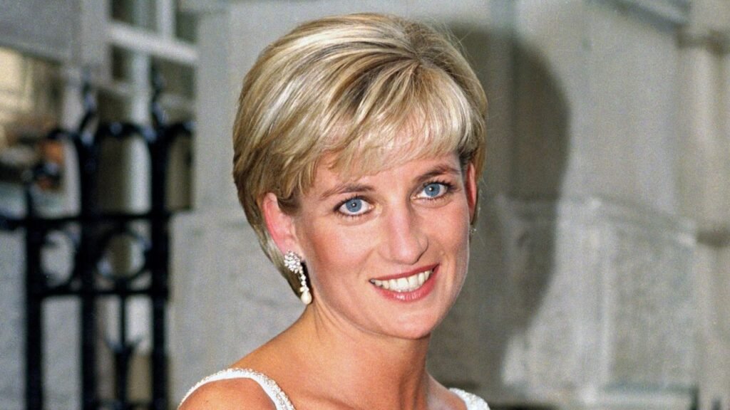 The Classic ’90s Manicure That Princess Diana Loved The Classic ’90s Manicure That Princess Diana Loved