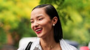 Why Everyone’s Turning to Minoxidil for Hair Growth Why Everyone’s Turning to Minoxidil for Hair Growth