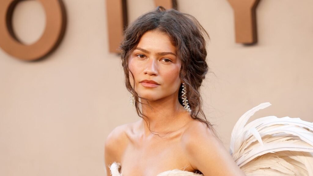 Zendaya’s No-Makeup Makeup Look Is Athena Incarnate