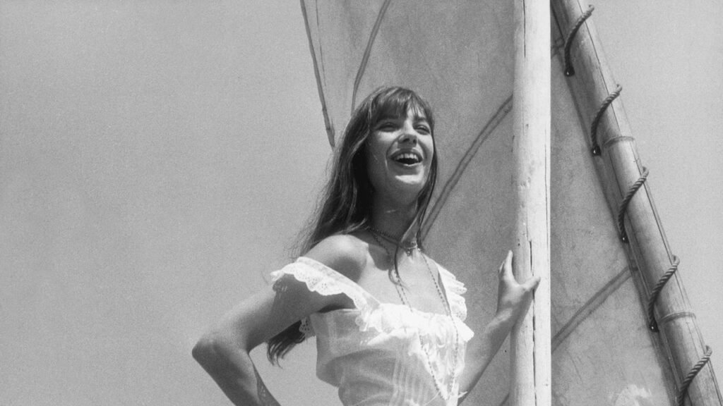 ’70s Jeans and Boho Blouses Were Always Meant to Be
