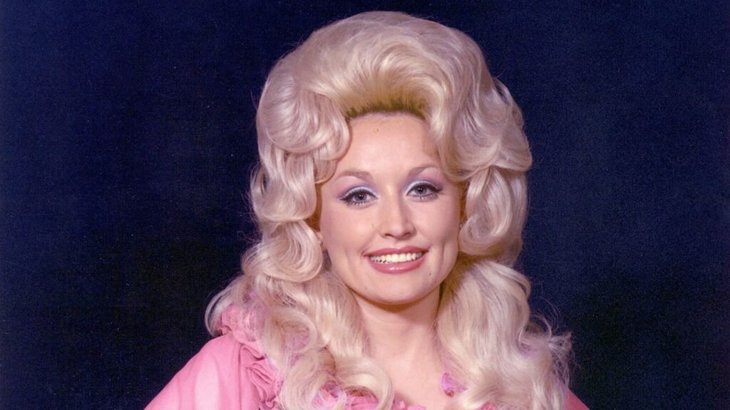 Dolly Parton Shares Her Six Fashion Rules Dolly Parton Shares Her Six Fashion Rules