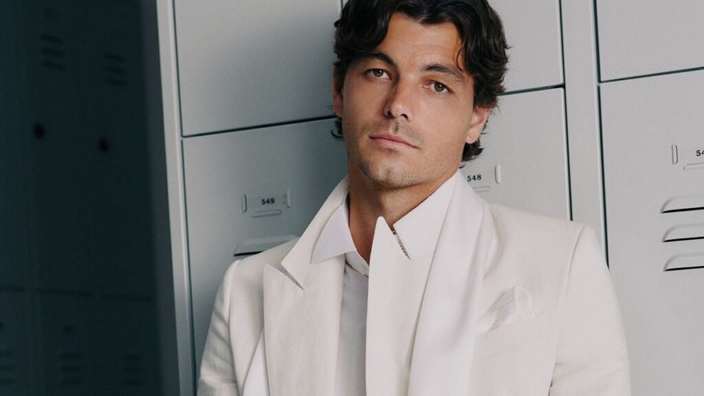Hugo Boss Sales Drop 9% in Q2 as Frasers Offer Looms Hugo Boss Sales Drop 9% in Q2 as Frasers Offer Looms