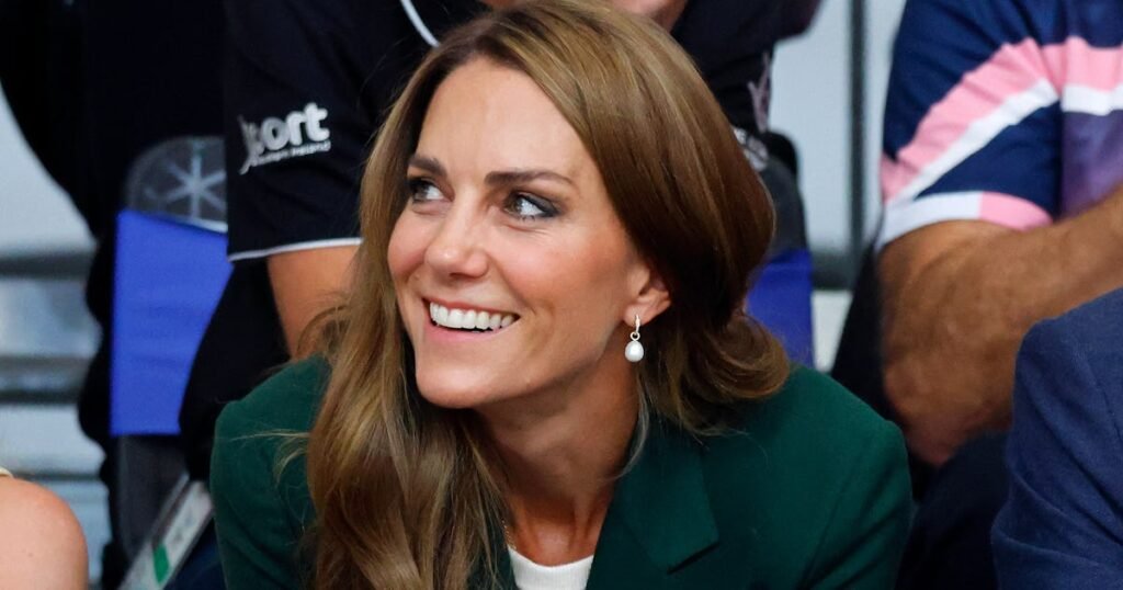 Kate Middleton Is Looking Very Blonde On Her Scottish Vacation
