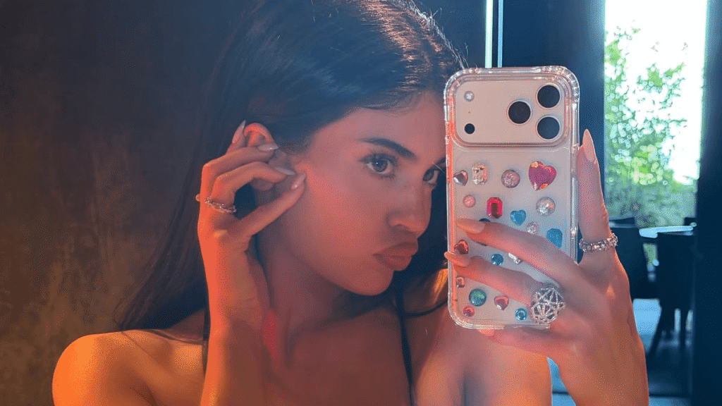 Kylie Jenner’s Crystal Princess Nails Should Be Your Next DIY Project