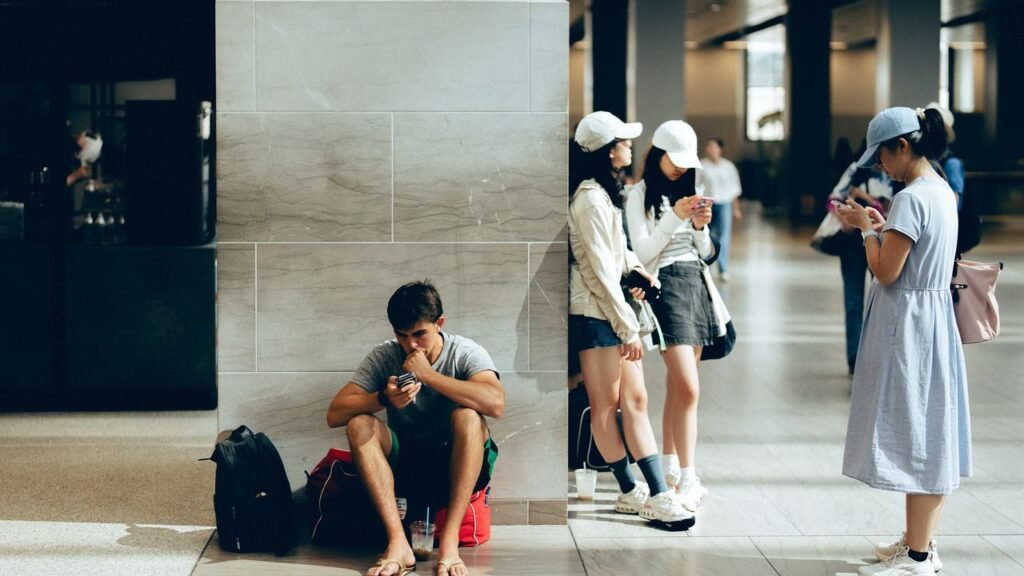 Planes, Trains, and Automobiles: How New Yorkers Dress for Summer Weekends Planes, Trains, and Automobiles: How New Yorkers Dress for Summer Weekends