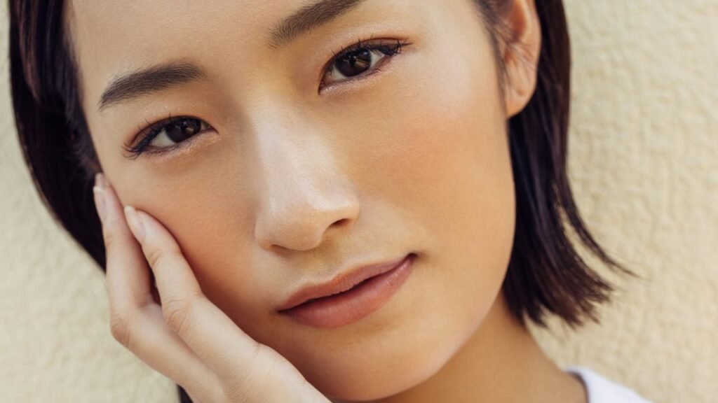 What Is Blush Tailoring? A Look Into the Universal Blush Technique