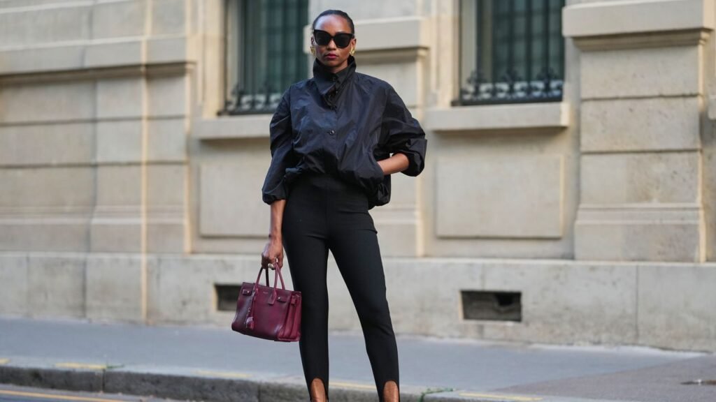 What Shoes to Wear With Leggings Besides Sneakers for a Comfy Chic Look in Fall 2026