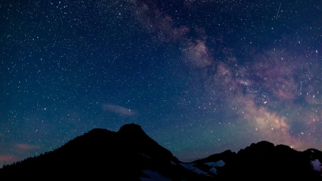 7 Things To Do (And 7 To Avoid) During The New Moon