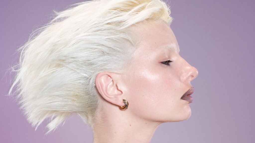 9 Best Leave-in Conditioners for Fine Hair 2026 That Won’t Nix Volume