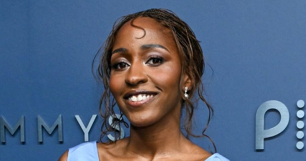 9 Standout Manicures From The 2026 Emmy Awards