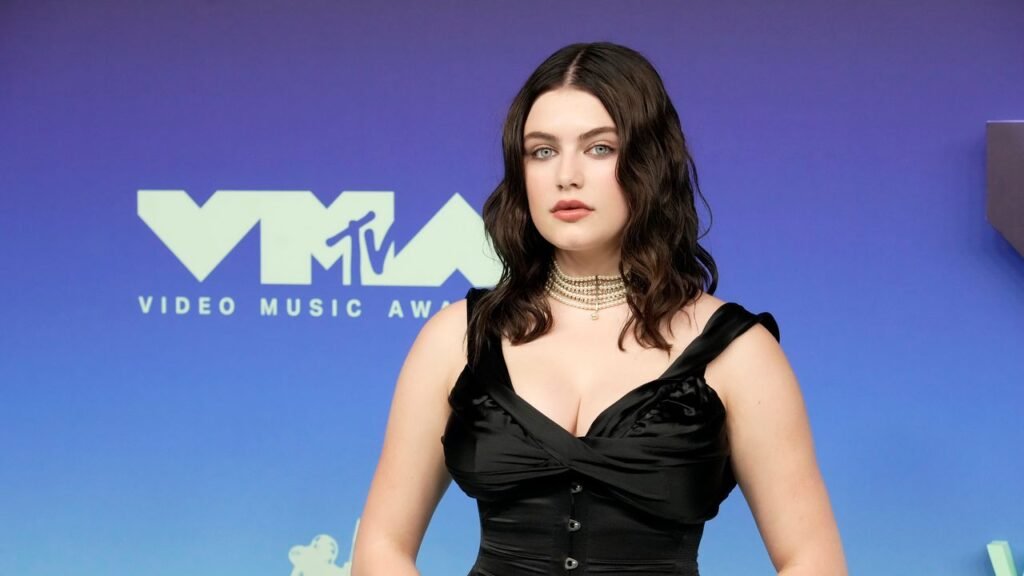 Ella Bright’s Black Corset Dress at the VMAs Is the Going-Out Look I’ll Be Copying This Fall