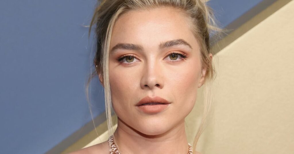 Florence Pugh’s ’60s-Inspired Updo Is One Of Her Best Looks Yet