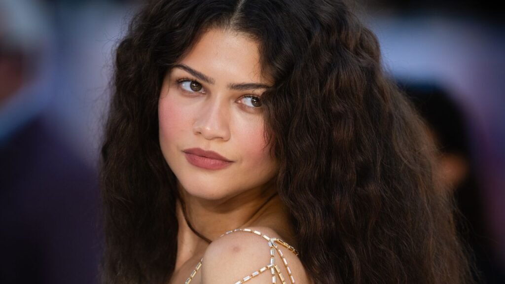 How to Apply Lipstick So It Lasts Past Your First Coffee, According to Makeup Artists