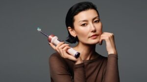 Is the Dyson Toothbrush Worth 9? We Asked 4 Dentists.