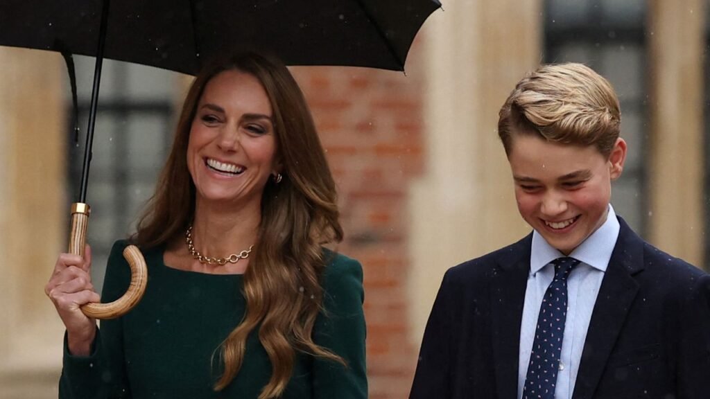 Kate Middleton Combined Three Fall Fashion Trends in One Stylish Dress Kate Middleton Combined Three Fall Fashion Trends in One Stylish Dress