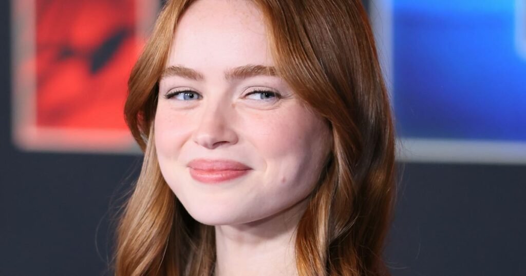 Sadie Sink’s Knotted Low Ponytail Is Peak Effortless Chic