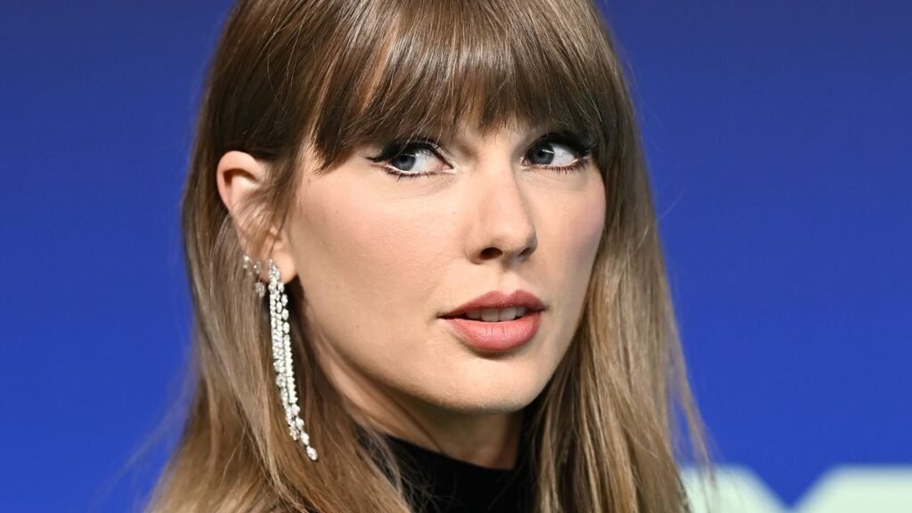 Taylor Swift’s ‘Patient Zero’ Dress Costs Less Than Her Basic Tank Top Taylor Swift’s ‘Patient Zero’ Dress Costs Less Than Her Basic Tank Top