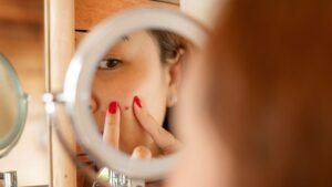 12 Bad Skin Habits Your Dermatologist Wishes You’d Break 12 Bad Skin Habits Your Dermatologist Wishes You’d Break
