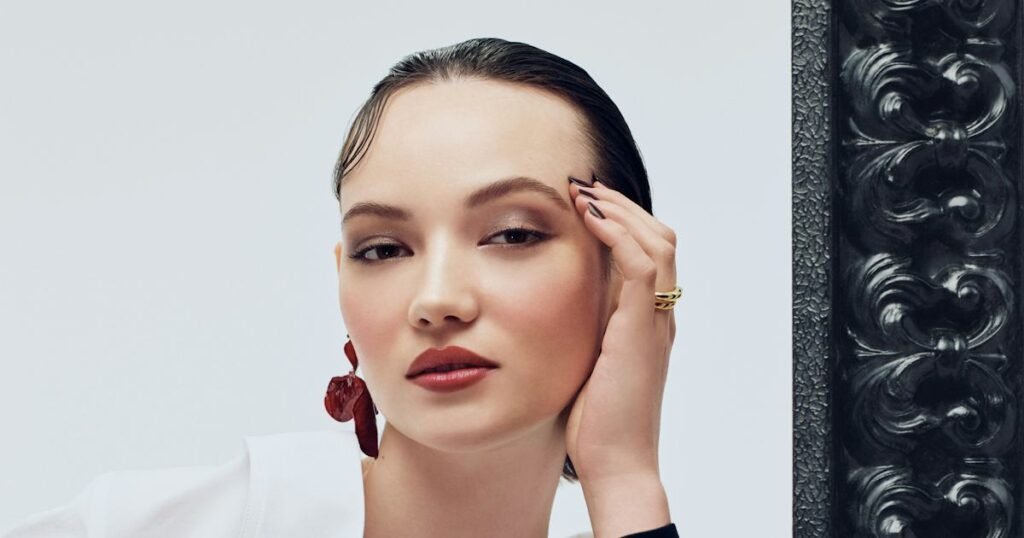 Bobbi Brown & The Met Have Teamed Up For A Dreamy Holiday Collection