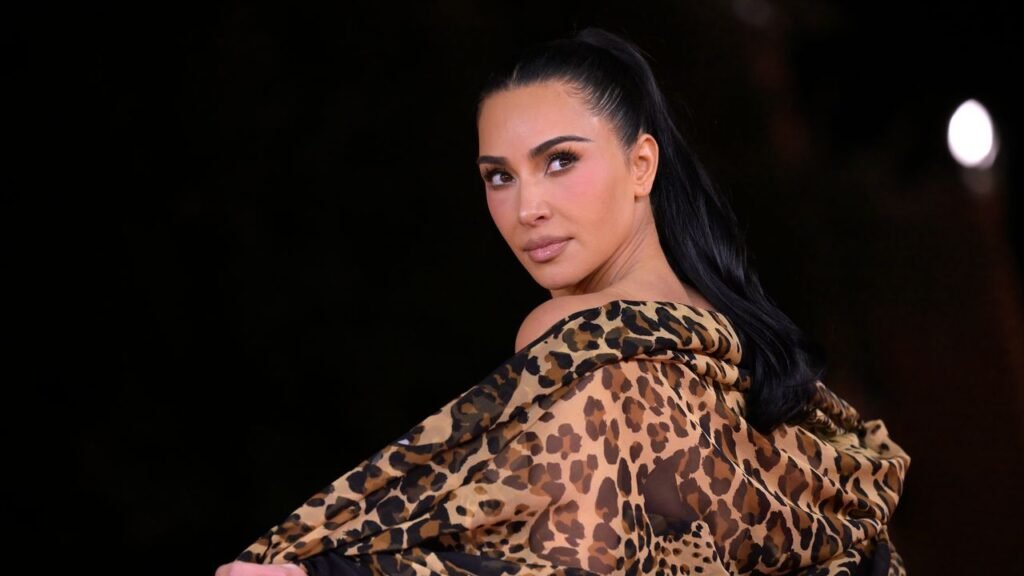 Kim Kardashian Is Back in Her Lob Era