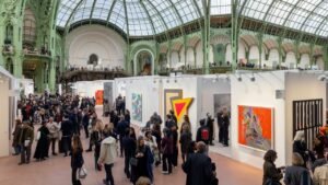 More Planned Riots Put Off Art, Fashion and Sport Events in Paris