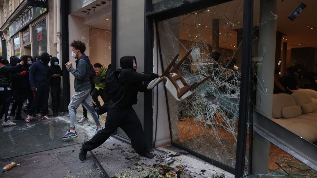 Retail Executives Speak Out After Store Looting in Paris