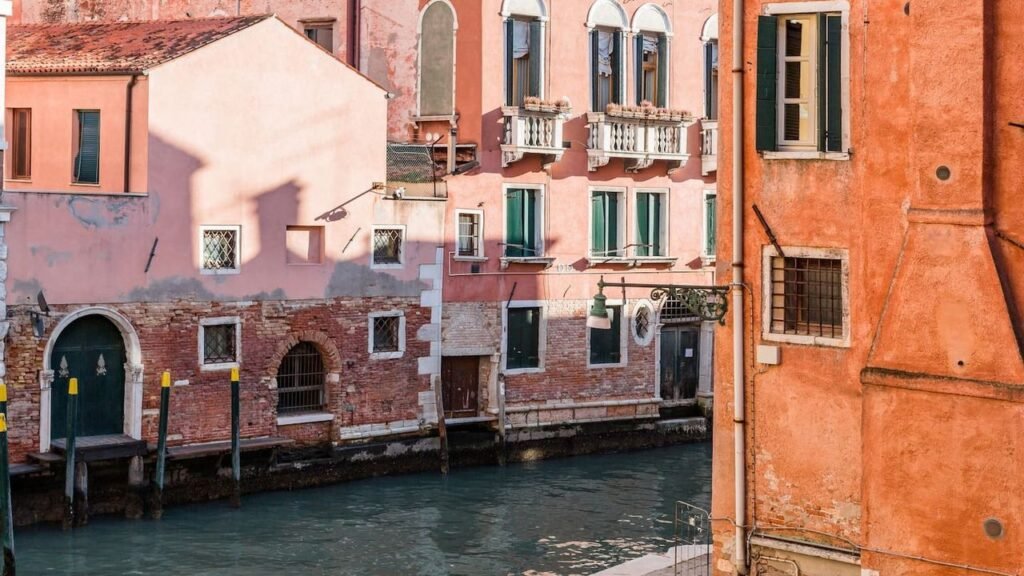 The 10 Best Airbnbs in Venice for Canalside Charm